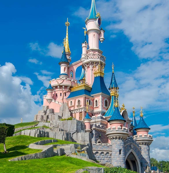 Disneyland Paris : le château de la belle au bois dormant